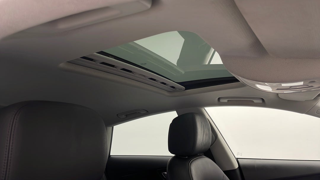 Interior Sunroof/Moonroof