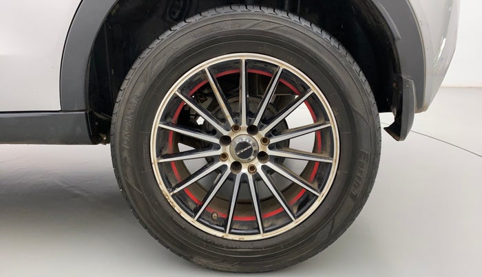2018 Tata NEXON XM DIESEL, Diesel, Manual, 99,608 km, Left Rear Wheel