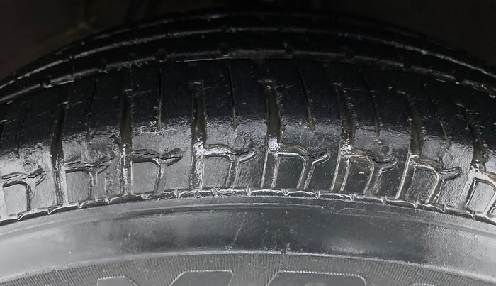2015 Hyundai i10 MAGNA 1.1 IRDE2, Petrol, Manual, 47,218 km, Right Front Tyre Tread
