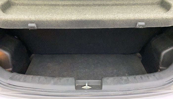2014 Maruti Swift ZXI, Petrol, Manual, 54,596 km, Boot Inside
