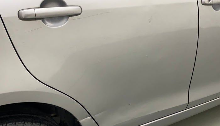 2014 Maruti Swift ZXI, Petrol, Manual, 54,596 km, Right rear door - Minor scratches