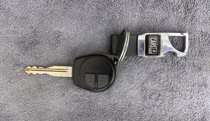 2014 Maruti Swift ZXI, Petrol, Manual, 54,596 km, Key Close Up