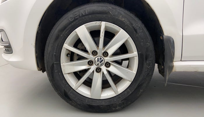 2015 Volkswagen Polo HIGHLINE1.5L DIESEL, Diesel, Manual, 82,050 km, Left Front Wheel