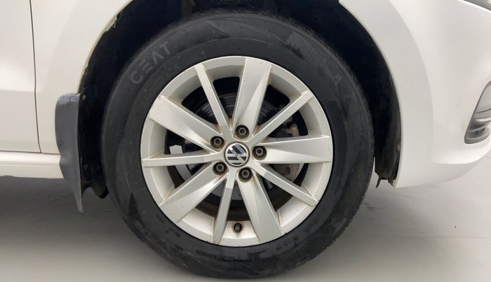 2015 Volkswagen Polo HIGHLINE1.5L DIESEL, Diesel, Manual, 82,050 km, Right Front Wheel