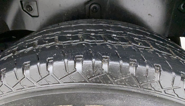 2021 Mahindra Thar LX PETROL HT 4WD AT, Petrol, Automatic, 51,790 km, Left Rear Tyre Tread