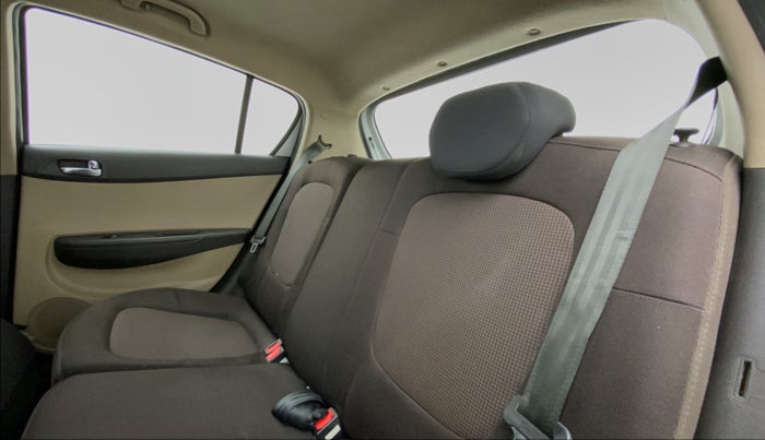 2012 Hyundai i20 ASTA 1.2, Petrol, Manual, 78,576 km, Right Side Rear Door Cabin