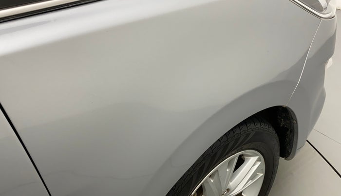 2019 Toyota Innova Crysta 2.8 ZX AT 7 STR, Diesel, Automatic, 90,337 km, Right fender - Slightly dented