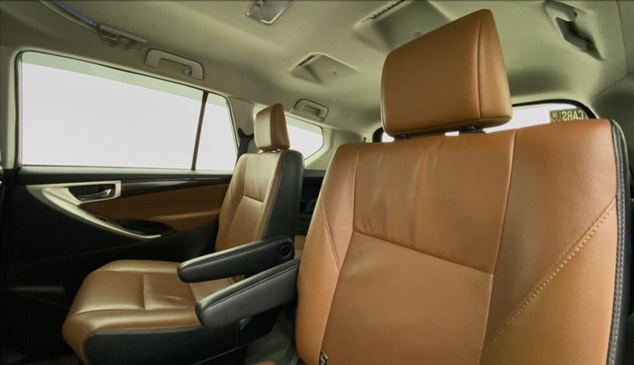 2019 Toyota Innova Crysta 2.8 ZX AT 7 STR, Diesel, Automatic, 90,337 km, Right Side Rear Door Cabin