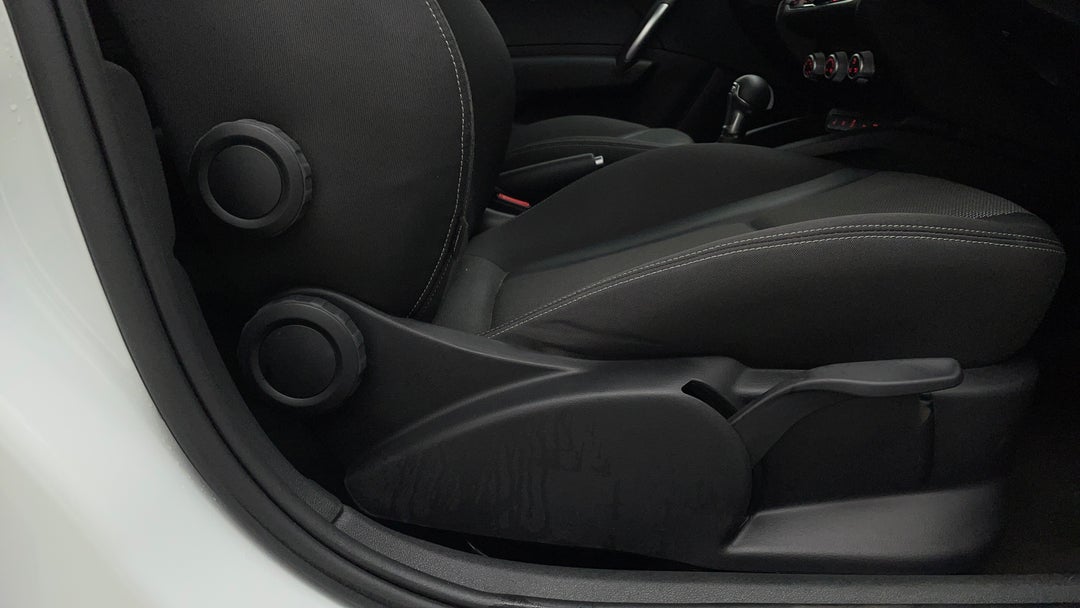 2018 Audi A1 Sportback 1.4 Tfsi Sport, Automatic, 78418 km, Drivers Side Adjustment Panel