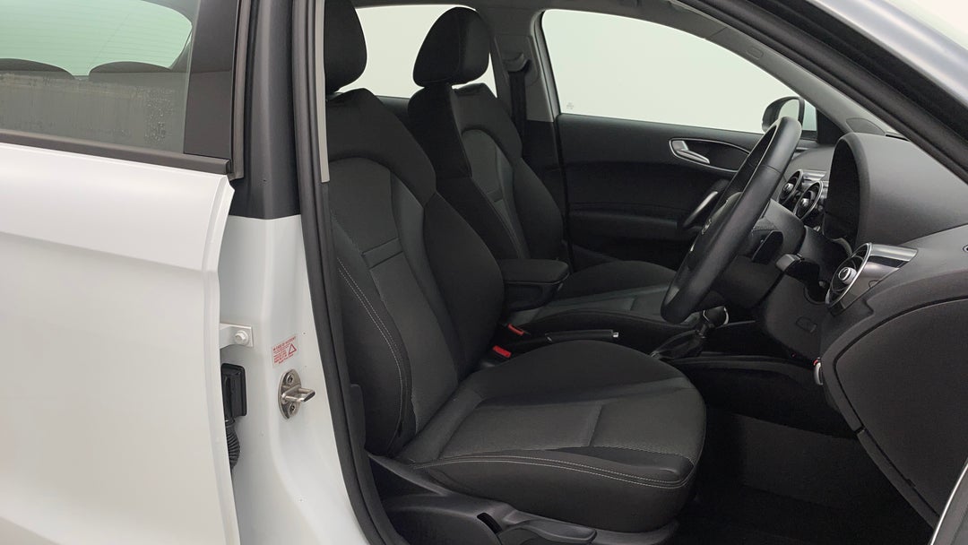 2018 Audi A1 Sportback 1.4 Tfsi Sport, Automatic, 78418 km, Right Side Front Door Cabin View