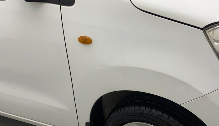 2014 Maruti Wagon R 1.0 VXI, Petrol, Manual, 21,703 km, Right fender - Paint has minor damage