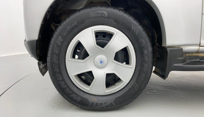 2016 Mahindra Scorpio S6 PLUS, Diesel, Manual, 47,160 km, Left Front Wheel