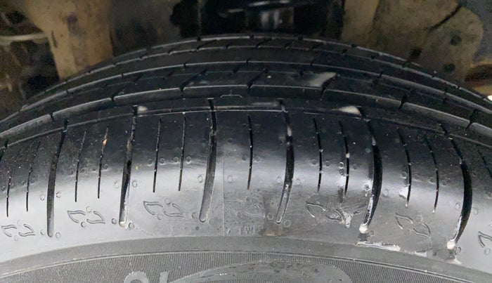 2016 Mahindra Scorpio S6 PLUS, Diesel, Manual, 47,160 km, Left Front Tyre Tread