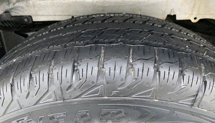 2016 Mahindra Scorpio S6 PLUS, Diesel, Manual, 47,160 km, Left Rear Tyre Tread