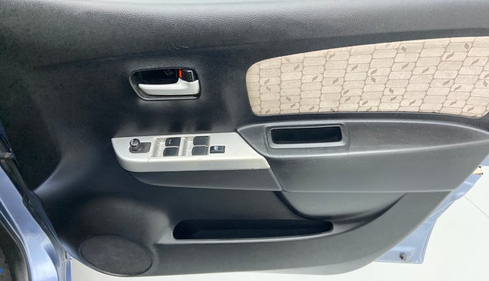 2014 Maruti Wagon R 1.0 VXI, Petrol, Manual, 93,051 km, Driver Side Door Panels Control
