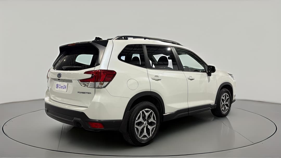 2024 Subaru Forester 2.5i (AWD), Automatic, 54957 km, Right Back Diagonal (45- Degree) View