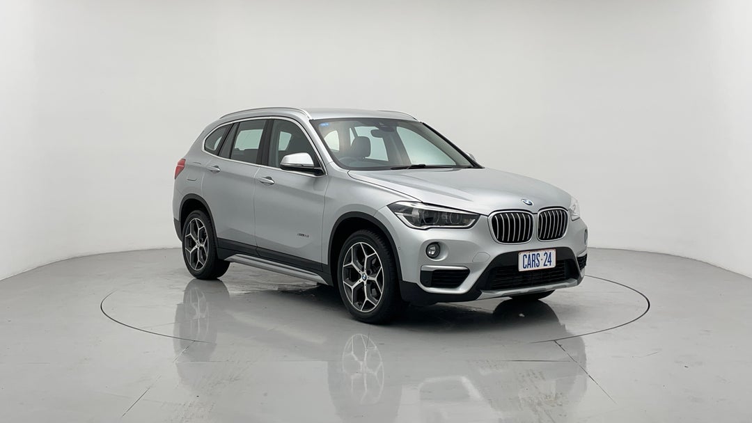 Right Front Diagonal (45- Degree) View