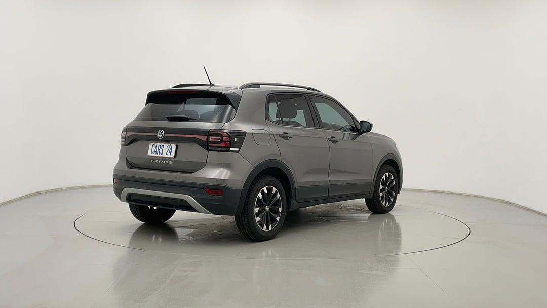 Right Back Diagonal (45- Degree) View