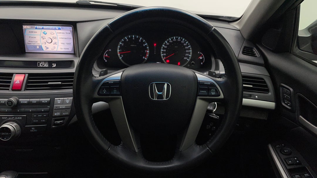 2012 Honda Accord V6 Luxury, Automatic, 127802 km, Steering Wheel Close-up