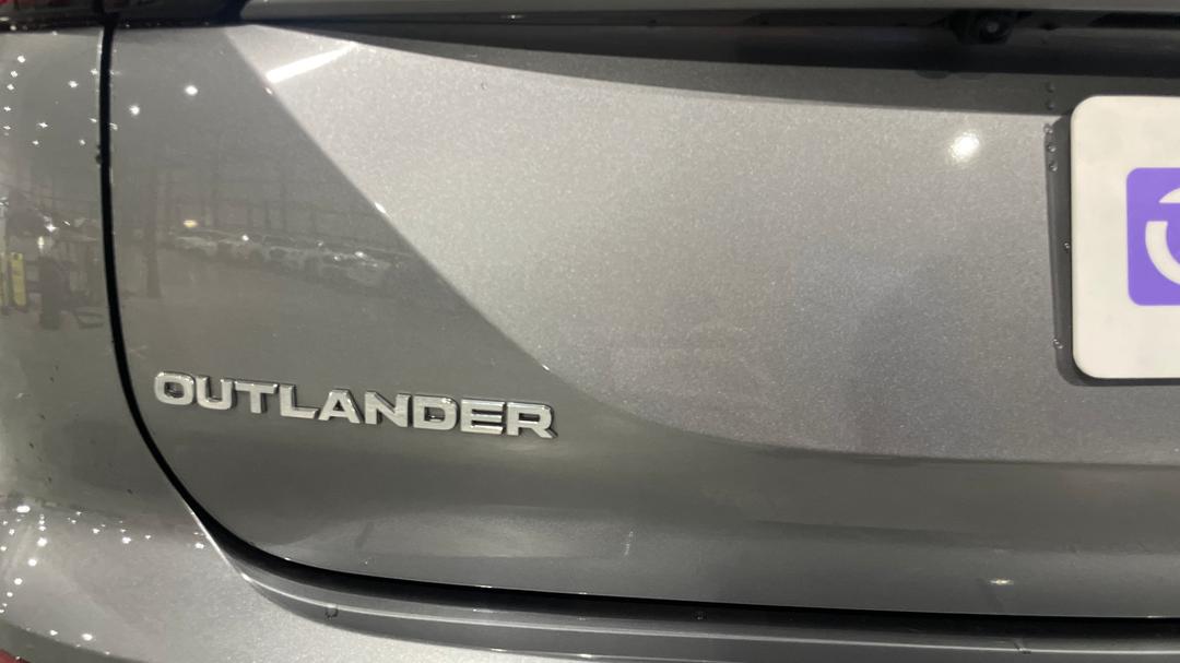 2023 Mitsubishi Outlander Aspire 7 Seat (2WD), Automatic, 41110 km, Badge (Boot Left Side)
