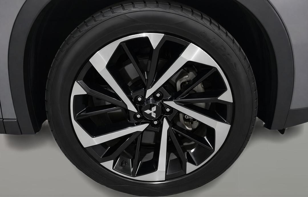 2023 Mitsubishi Outlander Aspire 7 Seat (2WD), Automatic, 41110 km, Right Front Wheel