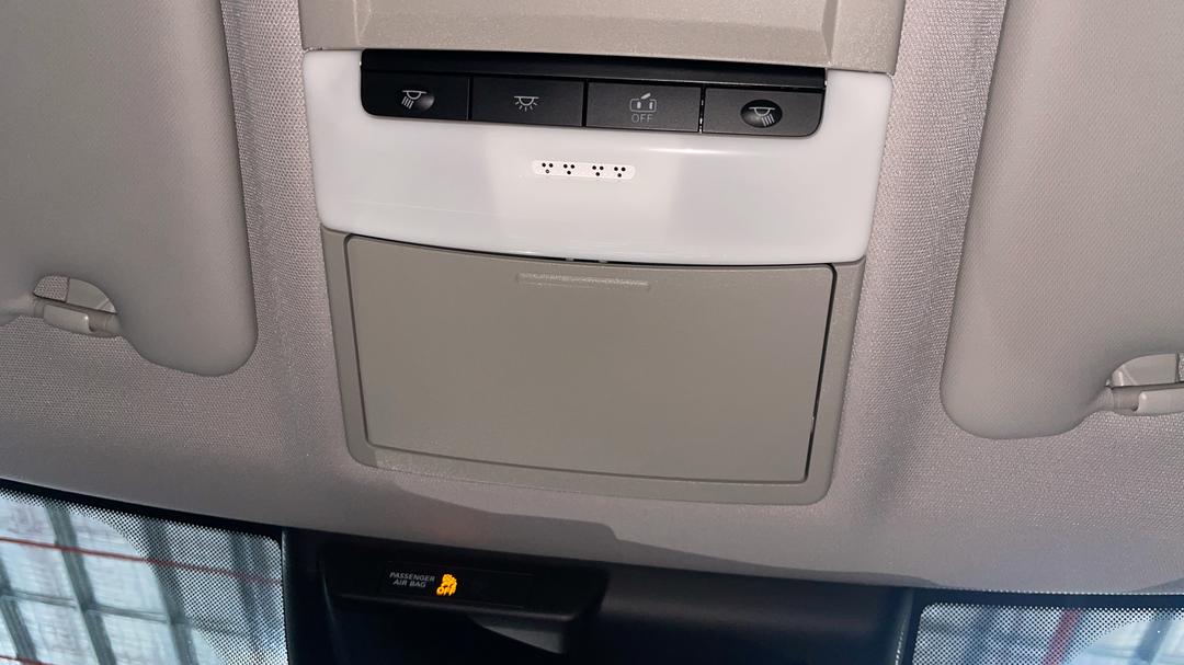 2023 Mitsubishi Outlander Aspire 7 Seat (2WD), Automatic, 41110 km, On-Roof Controls/Sunglass holder
