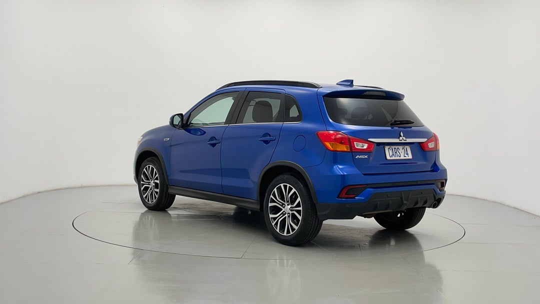 Left Back Diagonal (45- Degree) View