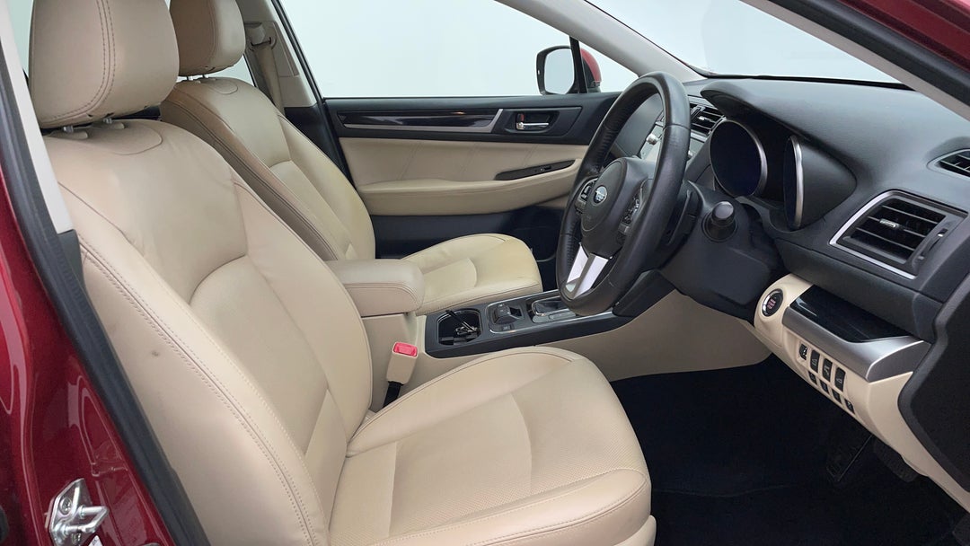 2015 Subaru Outback 2.5i Premium Awd, Automatic, 90839 km, Right Side Front Door Cabin View