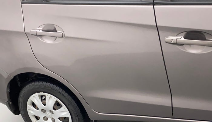 2014 Honda Amaze 1.2L I-VTEC S, Petrol, Manual, 69,500 km, Right rear door - Minor scratches