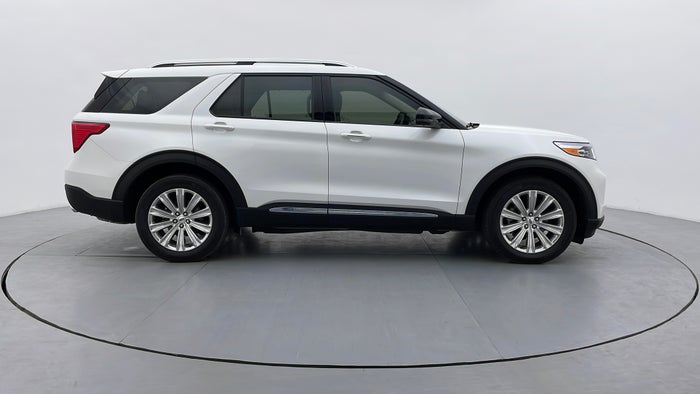 FORD EXPLORER-Right Side View