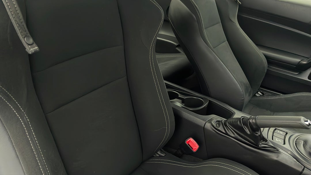 2018 Toyota 86 Gt, Manual, 49414 km, Right Side Front Door Cabin View