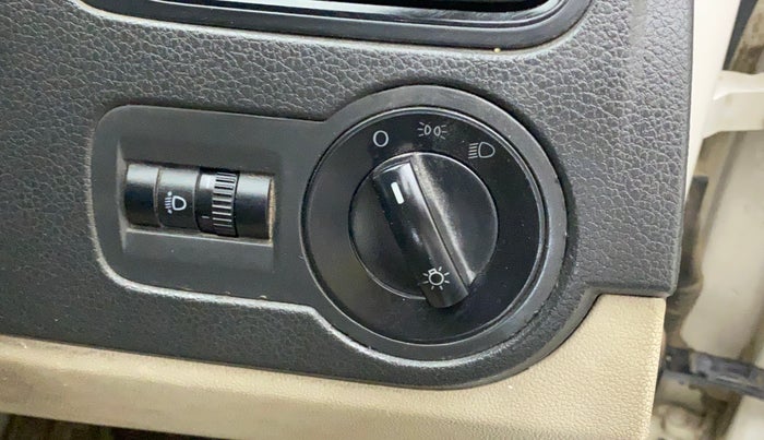 2010 Volkswagen Polo TRENDLINE 1.2L PETROL, Petrol, Manual, 61,282 km, Dashboard - Headlight height adjustment not working