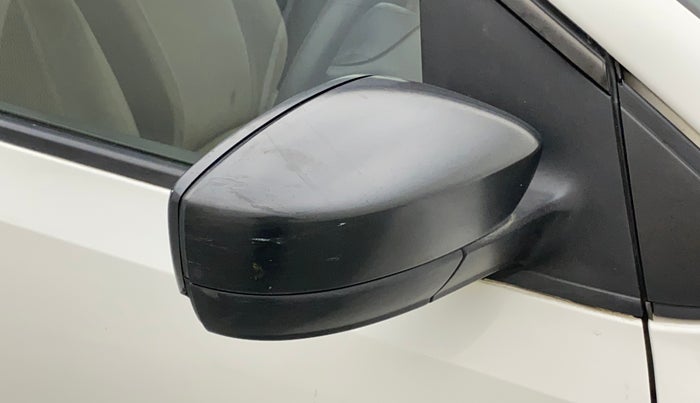 2010 Volkswagen Polo TRENDLINE 1.2L PETROL, Petrol, Manual, 61,282 km, Right rear-view mirror - Cover has minor damage