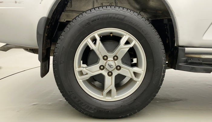 2017 Mahindra Scorpio S10 2WD INTELLI-HYBRID, Diesel, Manual, 1,24,898 km, Right Rear Wheel
