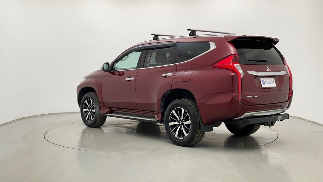 Left Back Diagonal (45- Degree) View