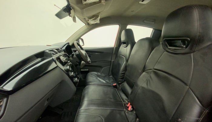 2019 Mahindra KUV 100 NXT K2 P 6 STR, Petrol, Manual, 65,820 km, Right Side Front Door Cabin