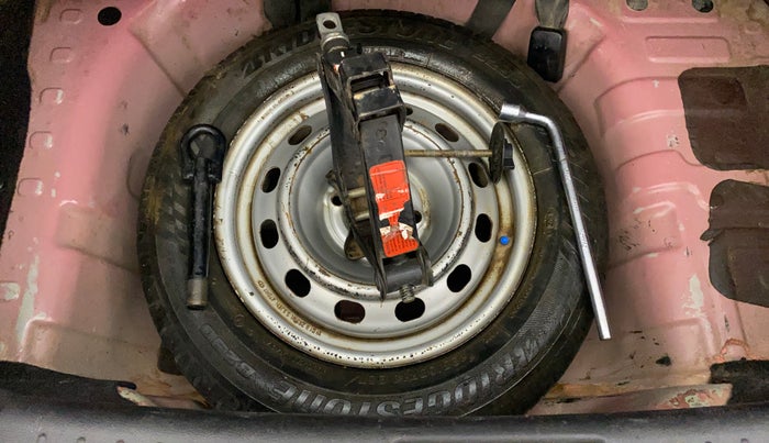 2019 Mahindra KUV 100 NXT K2 P 6 STR, Petrol, Manual, 65,820 km, Spare Tyre