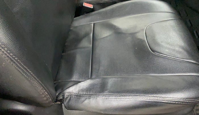 2019 Mahindra KUV 100 NXT K2 P 6 STR, Petrol, Manual, 65,820 km, Driver seat - Cover slightly torn