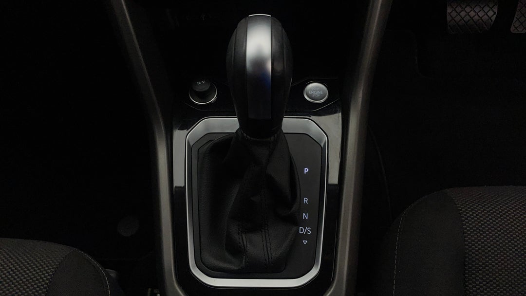 2021 Volkswagen T-roc 110tsi Style, Automatic, 40004 km, Gear Lever 