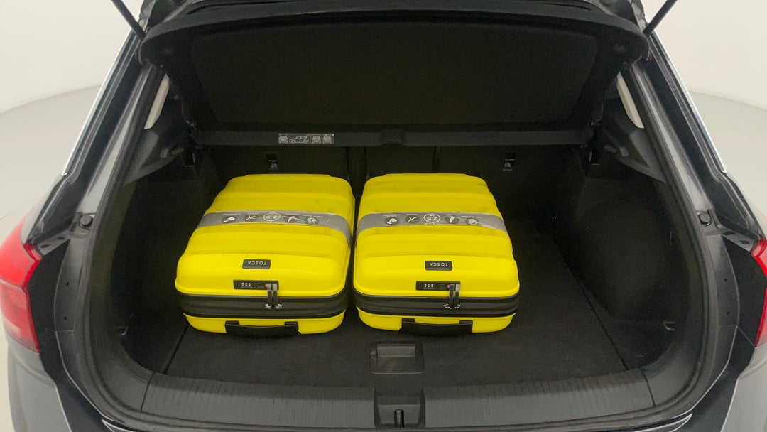 2021 Volkswagen T-roc 110tsi Style, Automatic, 40004 km, Boot Inside View with Luggage