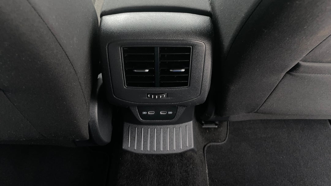 2021 Volkswagen T-roc 110tsi Style, Automatic, 40004 km, Rear A/C Vent