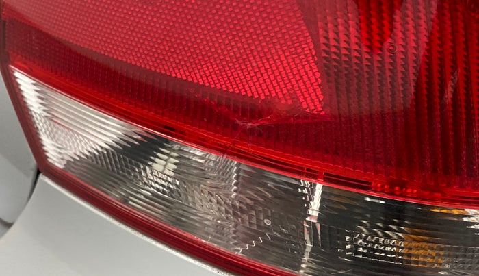 2012 Volkswagen Vento TRENDLINE 1.6, Petrol, Manual, 82,025 km, Right tail light - Minor damage