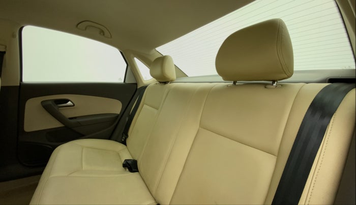 2012 Volkswagen Vento TRENDLINE 1.6, Petrol, Manual, 82,025 km, Right Side Rear Door Cabin