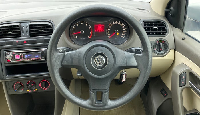 2012 Volkswagen Vento TRENDLINE 1.6, Petrol, Manual, 82,025 km, Steering Wheel Close Up