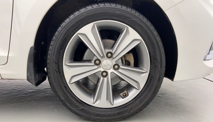 2018 Hyundai Verna 1.6 SX VTVT AT (O), Petrol, Automatic, 24,481 km, Right Front Wheel