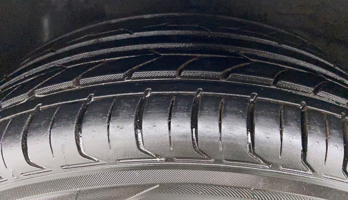 2018 Hyundai Verna 1.6 SX VTVT AT (O), Petrol, Automatic, 24,481 km, Left Front Tyre Tread