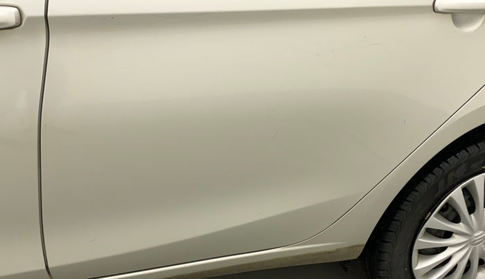 2015 Maruti Ciaz VXI, Petrol, Manual, 41,599 km, Rear left door - Minor scratches