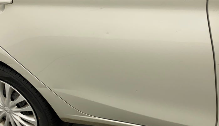 2015 Maruti Ciaz VXI, Petrol, Manual, 41,599 km, Right rear door - Slightly dented