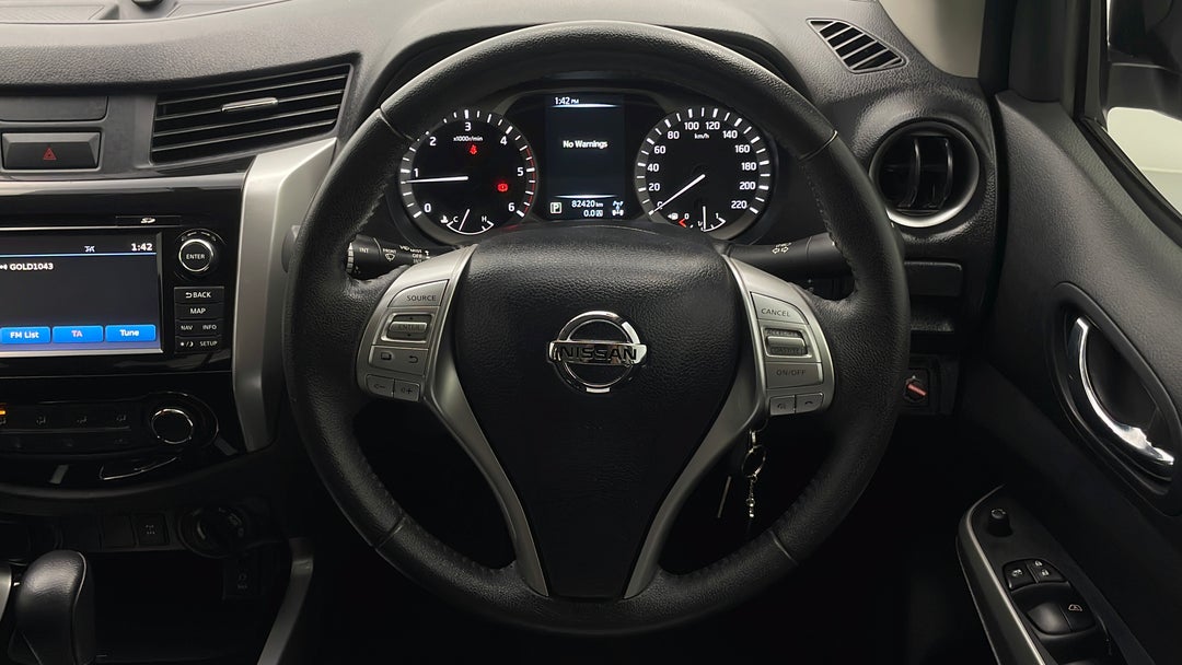 2016 Nissan Navara St (4x4), Automatic, 82420 km, Steering Wheel Close-up