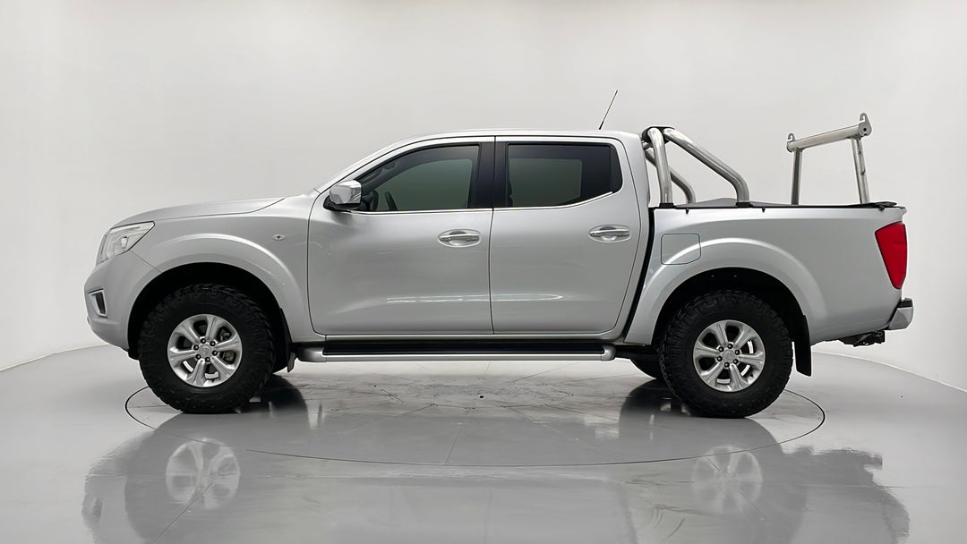 2016 Nissan Navara St (4x4), Automatic, 82420 km, Left Side View